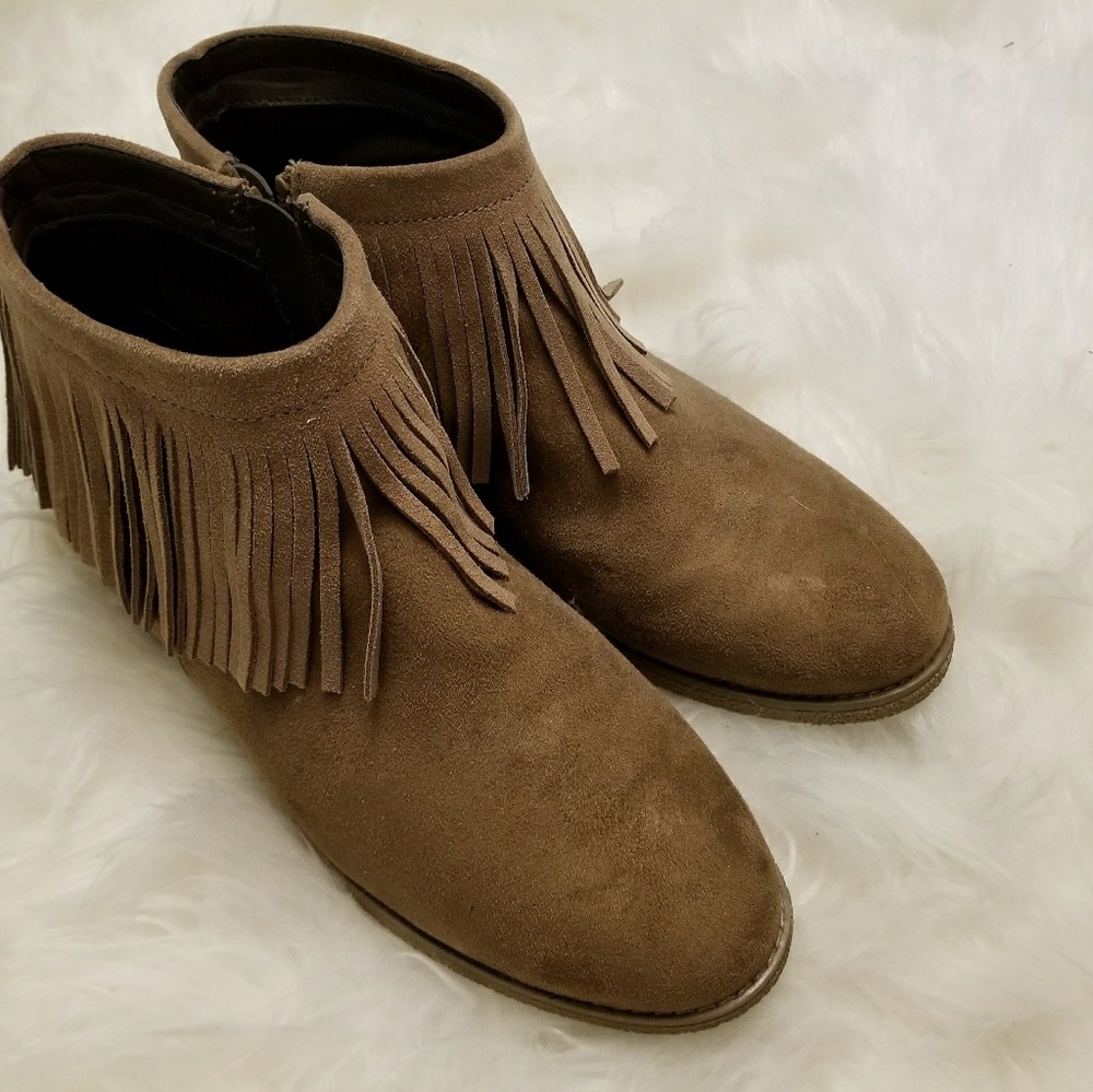 Mossimo Frill Booties